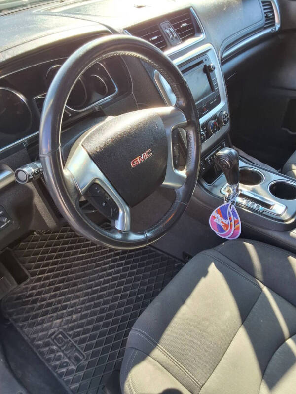 2015 GMC Acadia SLE-2