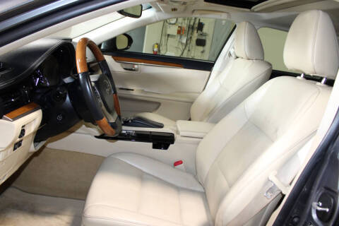 2013 Lexus ES 300h