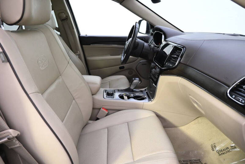 2020 Jeep Grand Cherokee Overland