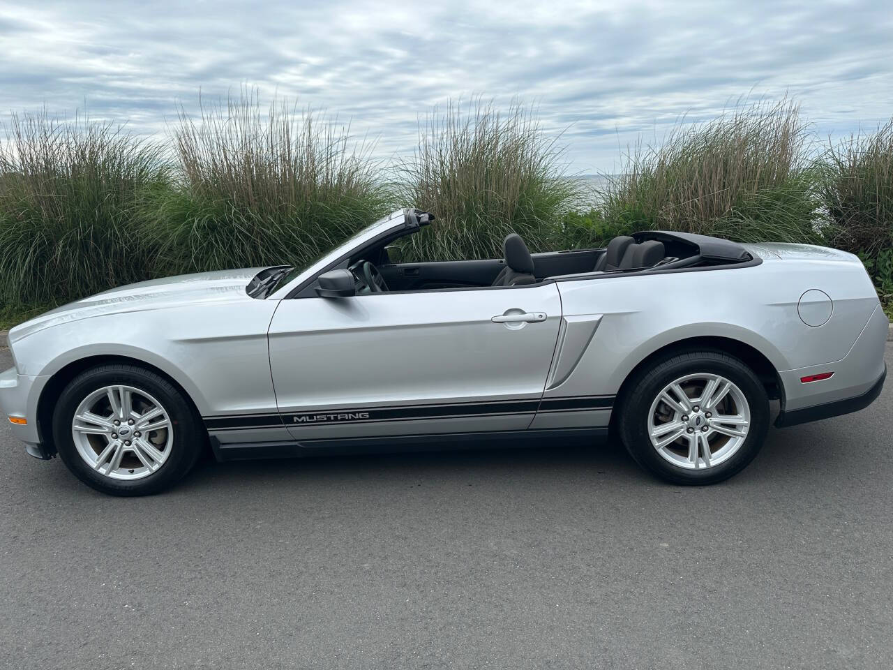2010 Ford Mustang 2