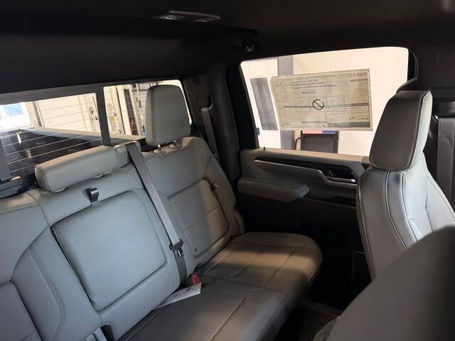2026 GMC Sierra 3500HD SLT - Photo 31