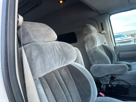 2010 Ford E-Series E-150