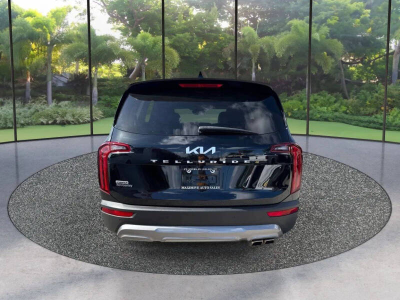 2022 Kia Telluride S