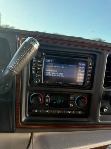 2004 Cadillac Escalade