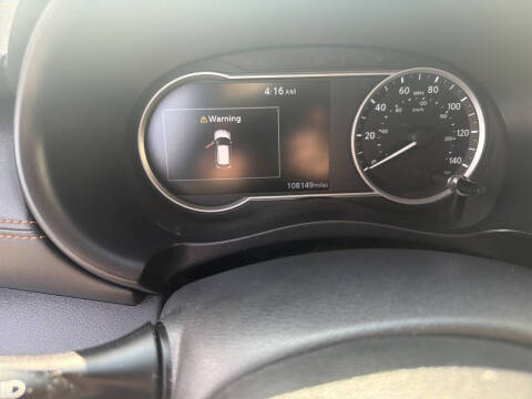2019 Nissan Kicks SR