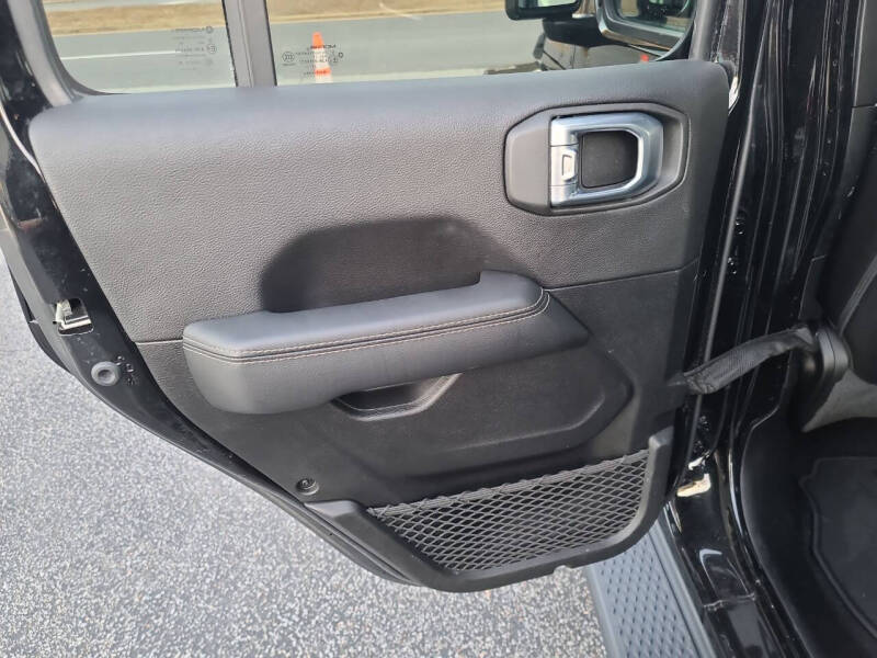 2021 Jeep Gladiator Overland