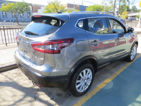 2021 Nissan Rogue Sport SV