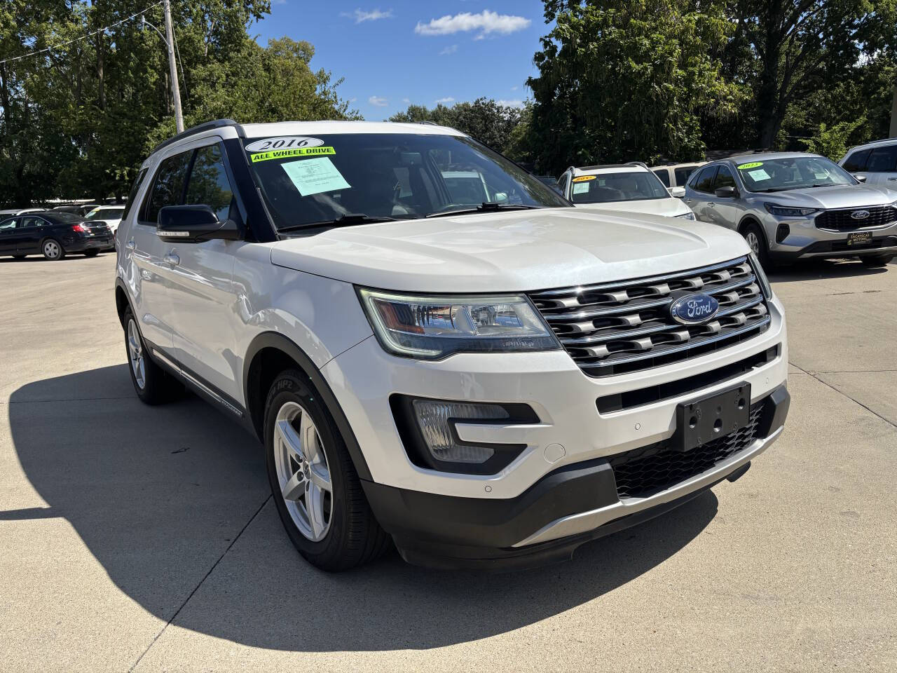 2016 Ford Explorer XLT's photo
