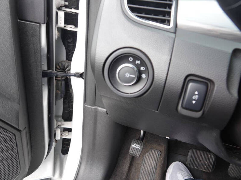 2017 Ford Taurus SEL