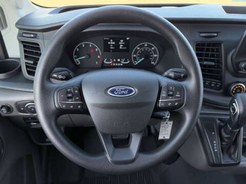 2025 Ford Transit 250