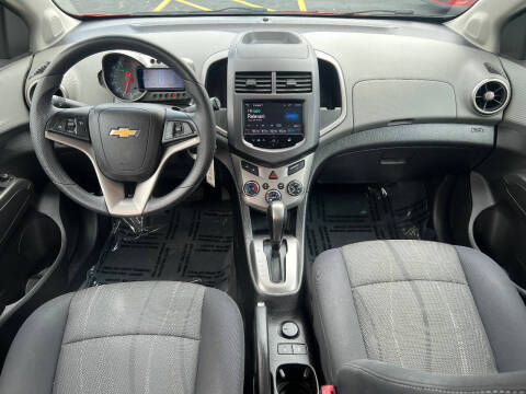 2013 Chevrolet Sonic LT Auto