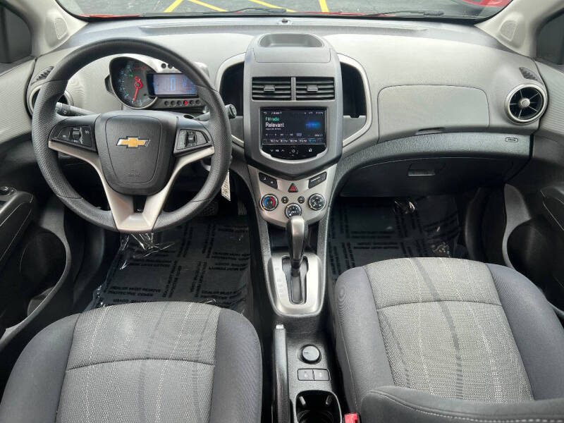 2013 Chevrolet Sonic LT Auto