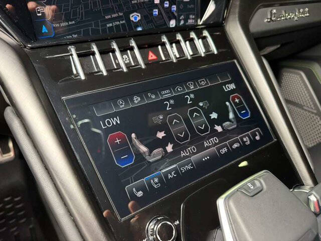 2022 Lamborghini Urus