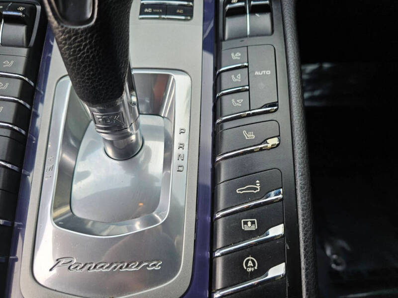 2011 Porsche Panamera