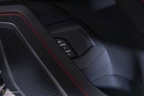 2024 Lamborghini Urus S