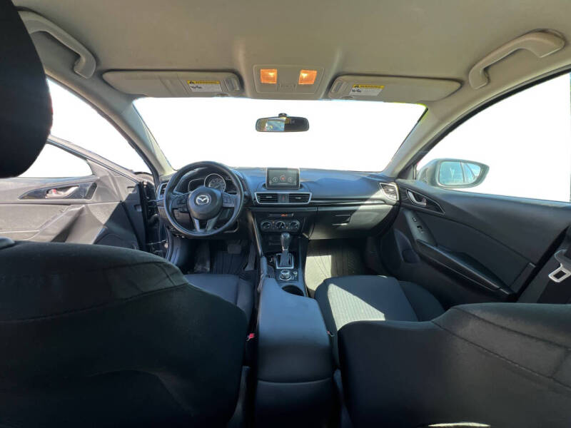 2016 Mazda MAZDA3 i Sport