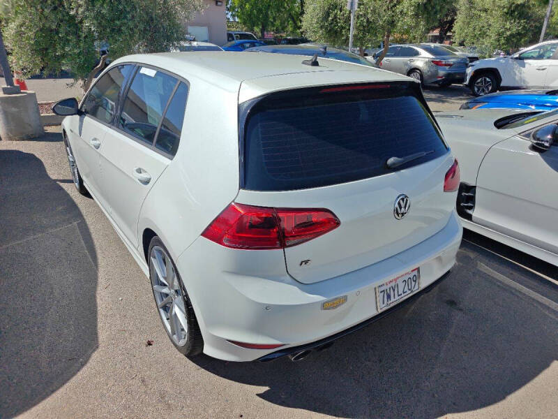 2017 Volkswagen Golf R 4Motion
