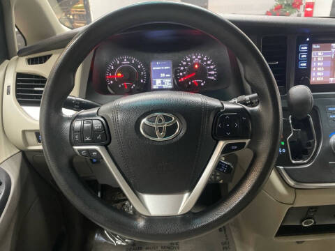 2015 Toyota Sienna