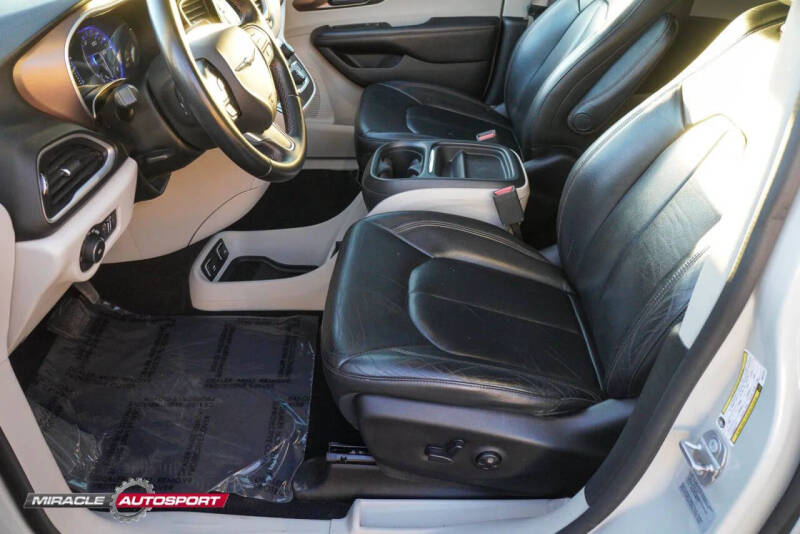 2017 Chrysler Pacifica