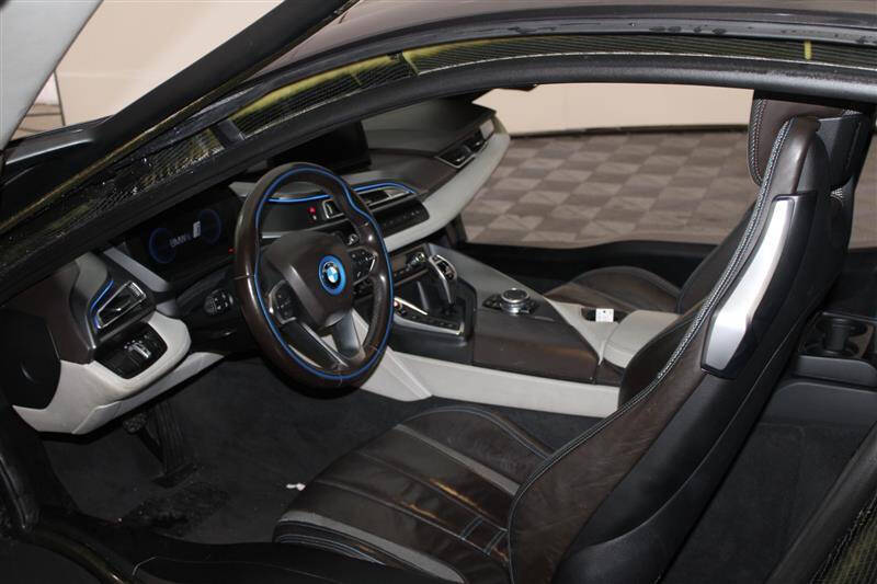 2015 BMW i8