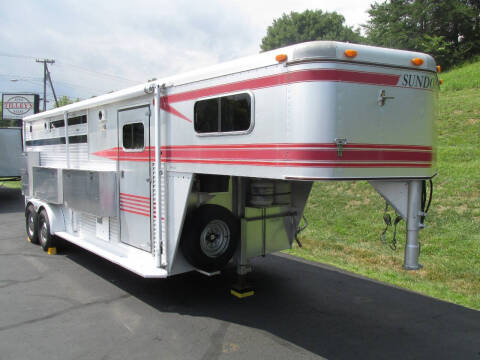 1991 Sundowner Trailer HC61 for sale at Tilleys Auto Sales in Wilkesboro NC