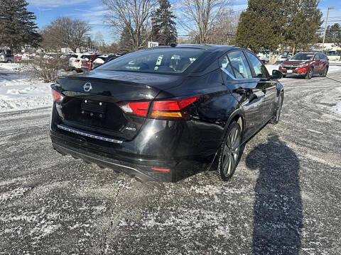 2020 Nissan Altima 2.5 SR