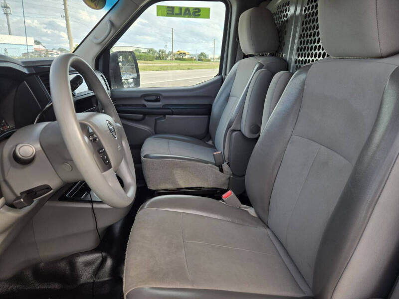 2017 Nissan NV 1500 SV