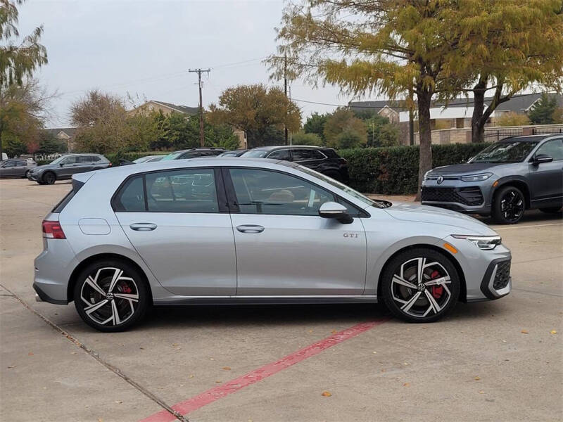 2026 Volkswagen Golf GTI SE