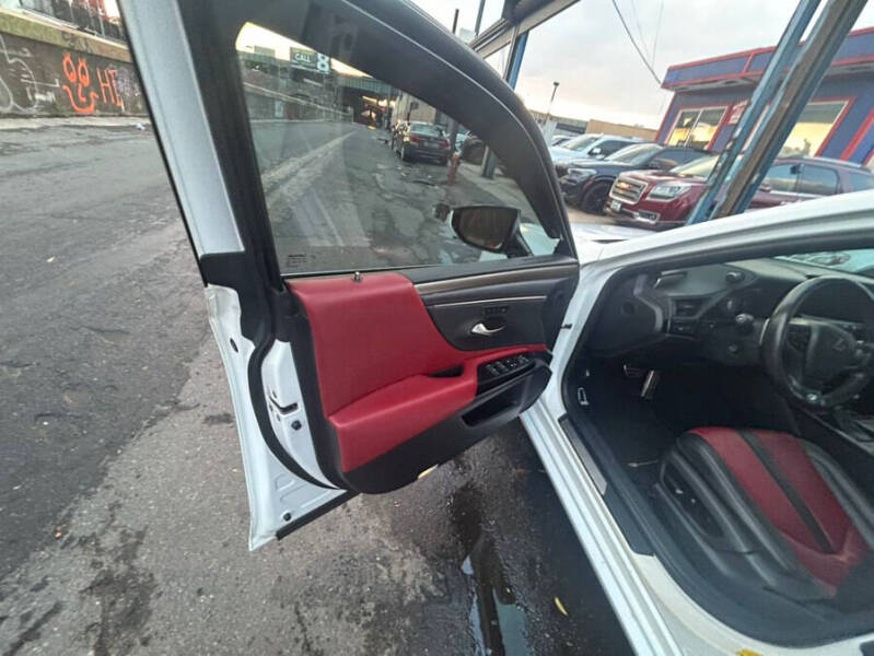 2022 Lexus ES 350 F SPORT