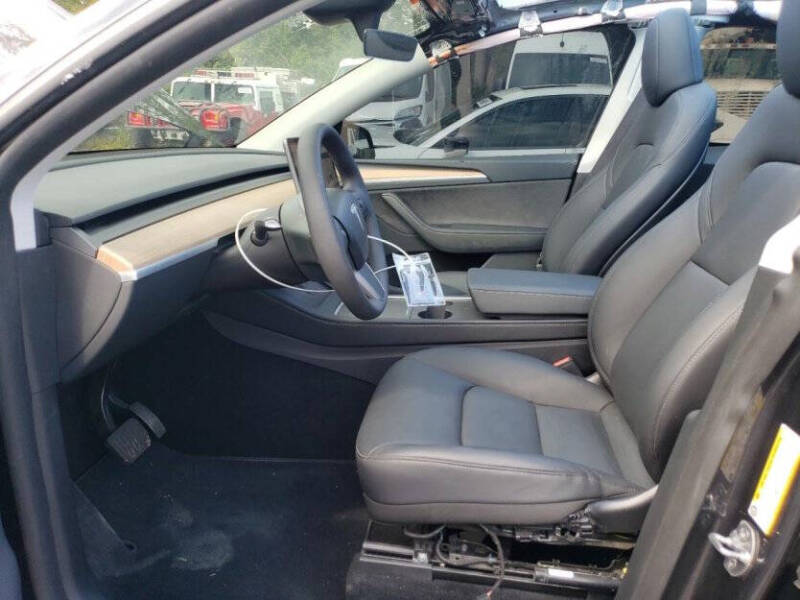 2025 Tesla Model Y Long Range