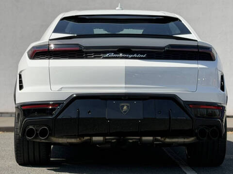 2025 Lamborghini Urus SE