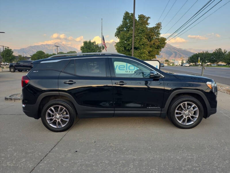 2023 GMC Terrain SLT