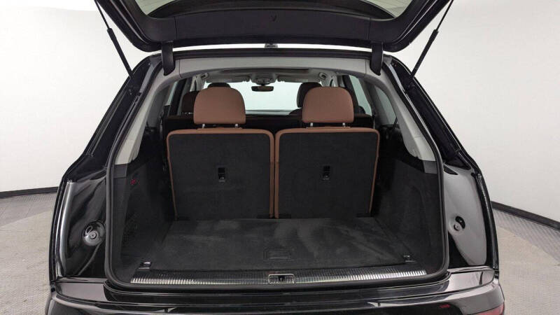 2022 Audi Q7 quattro Premium Plus 55 TFSI