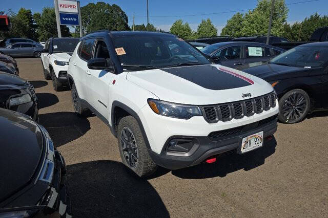 2025 Jeep Compass Trailhawk