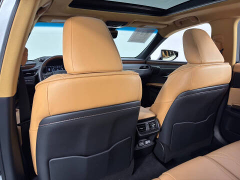 2024 Lexus ES 350 Ultra Luxury