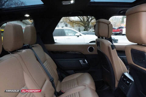 2022 Land Rover Discovery P300 S