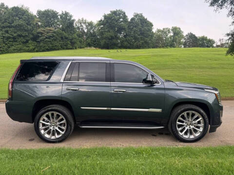 2020 Cadillac Escalade Luxury