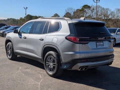 2025 GMC Acadia Elevation