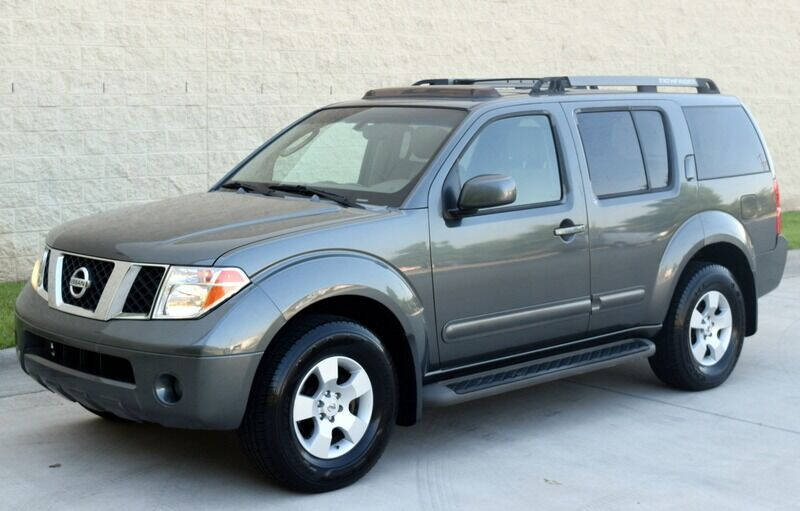 2005 Nissan Pathfinder SE