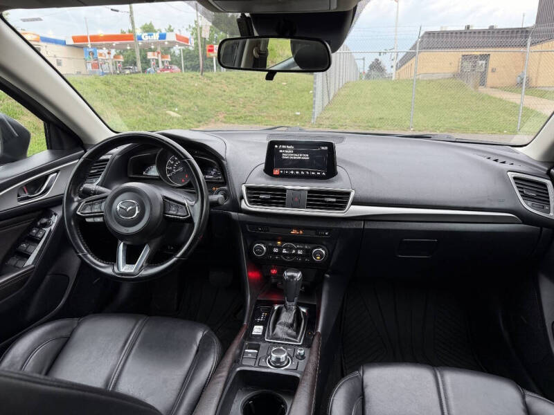 2018 Mazda MAZDA3 Touring