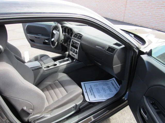 2010 Dodge Challenger SE