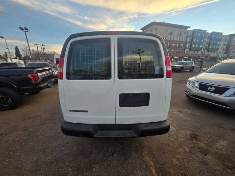 2017 Chevrolet Express 2500