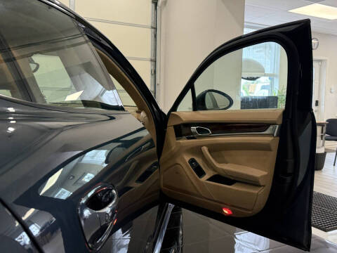 2012 Porsche Panamera 4