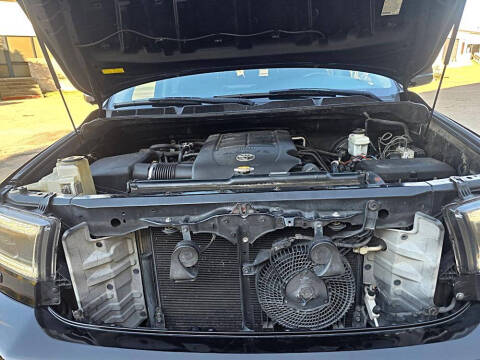 2012 Toyota Sequoia SR5