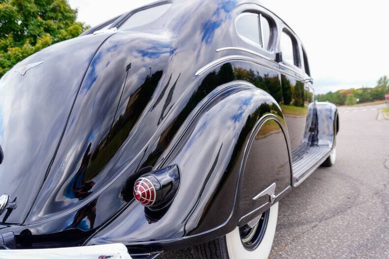1936 Chrysler Imperial