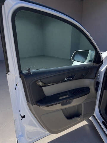 2016 GMC Acadia Denali