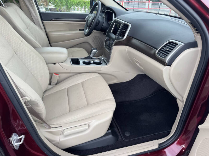 2018 Jeep Grand Cherokee Laredo E