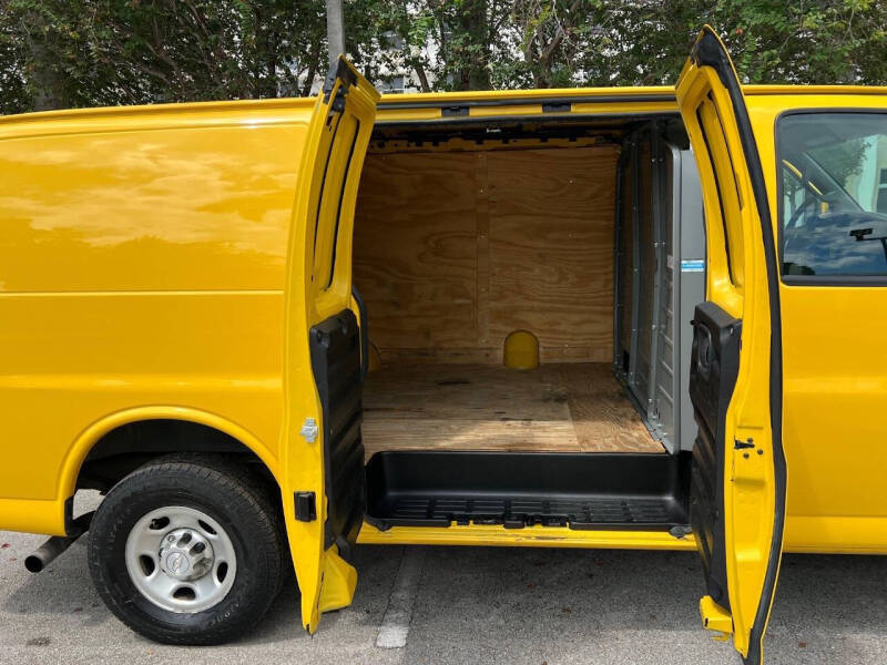 2020 Chevrolet Express 2500