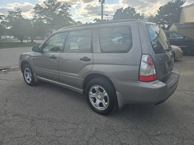 2006 Subaru Forester for sale at QUEENSGATE AUTO SALES in York, PA