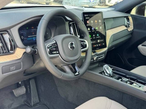 2026 Volvo XC60 B5 Core